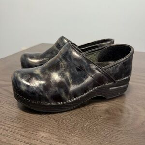 Dansko Black & Blue Marble Print  Patent Leather Clog Shoes Size 35(US 4,5-5)